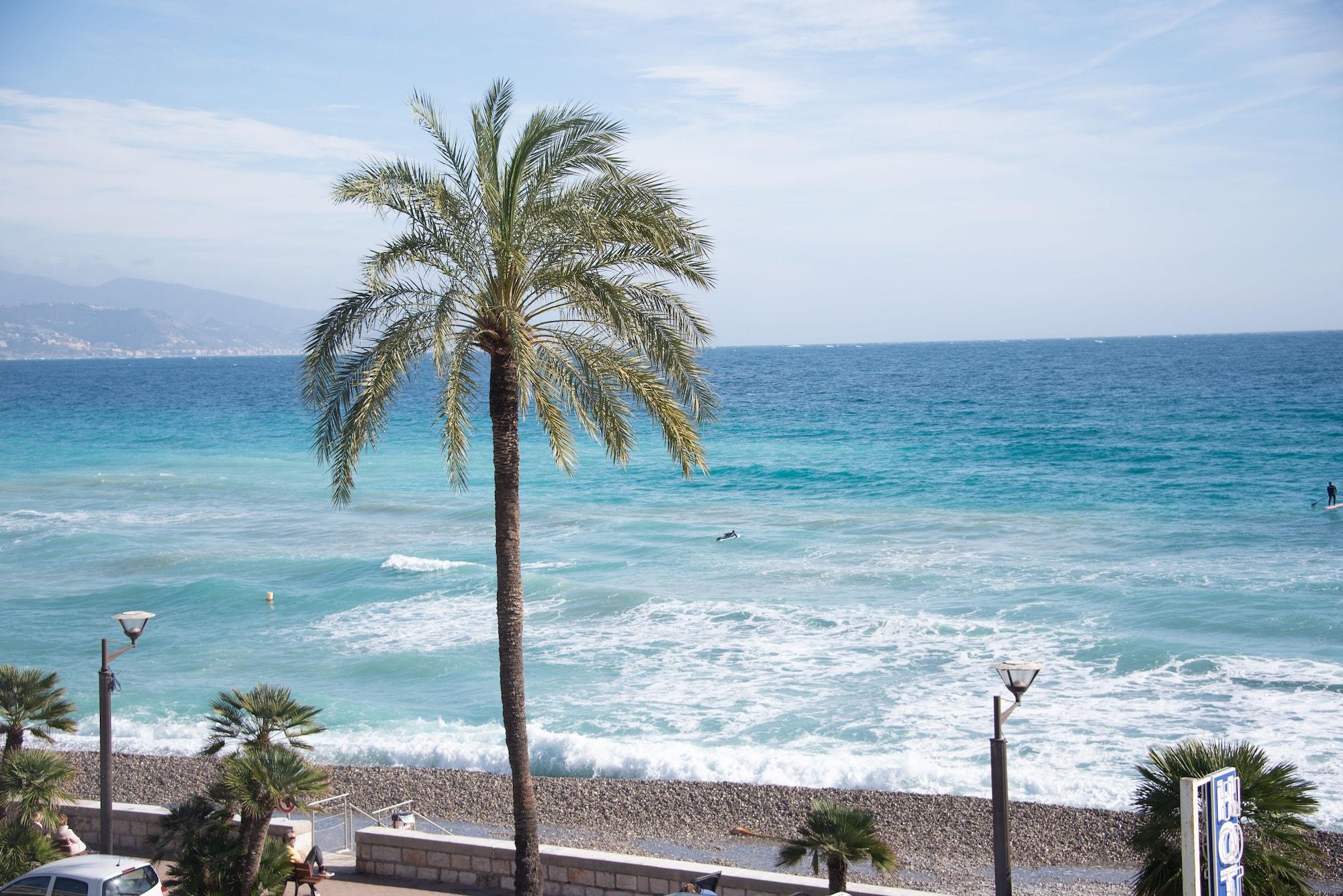 Hotel Et Appartements Reine D'Azur Roquebrune-Cap-Martin Exteriér fotografie